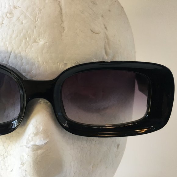 Betbe Women's Sunglasses Black Fashion Polarized Rectangle BE3169 Italy New - Picture 7 of 15